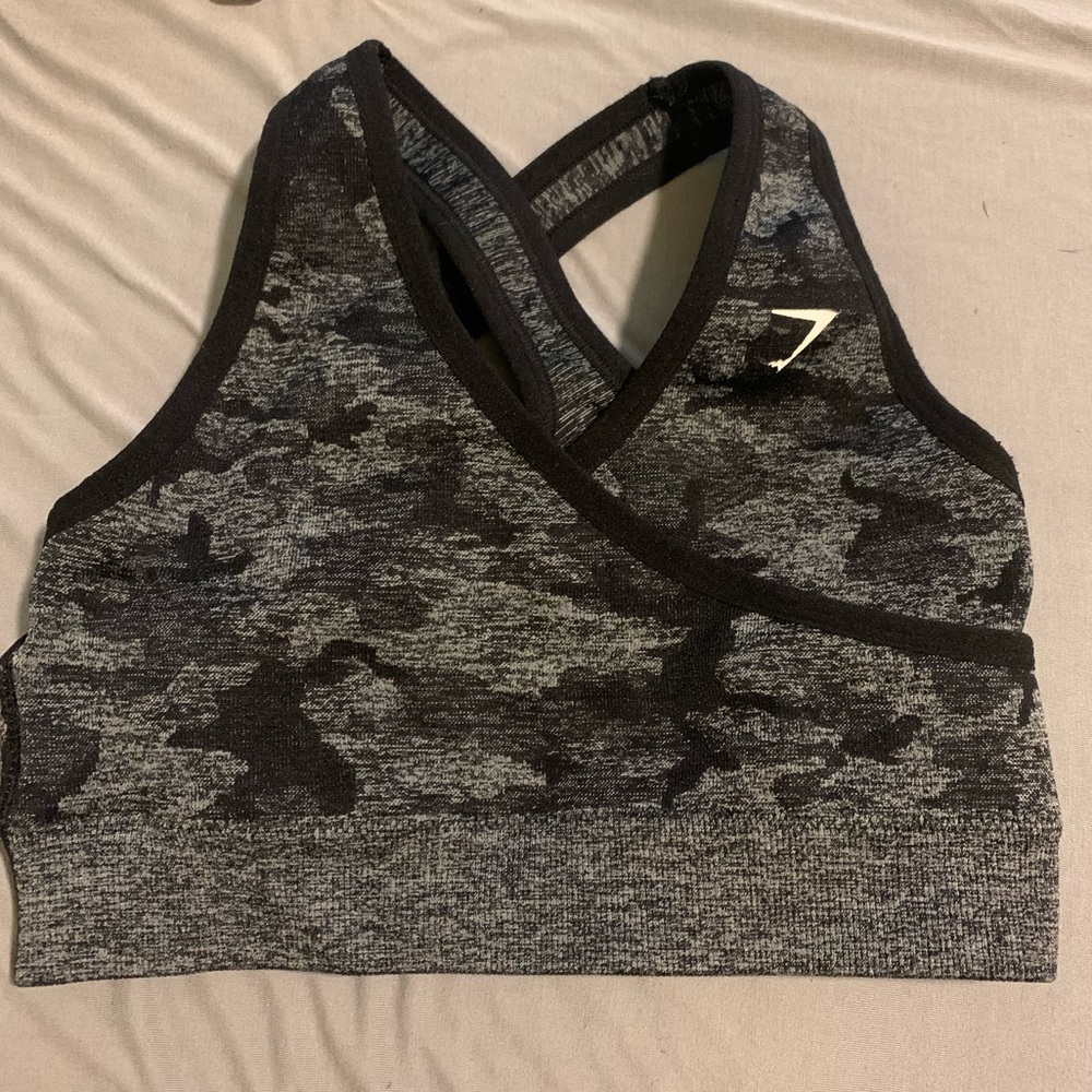 Gym shark sport bra